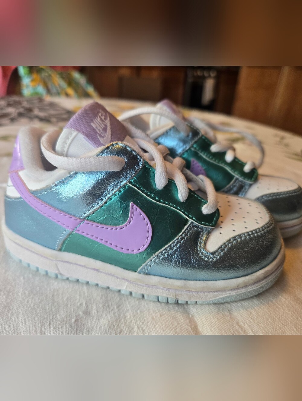 Nike Toddler DUNK Sneakers in LAVENDER and Teal IRIDESCENT 7C